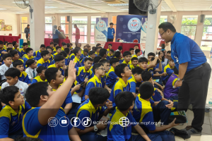 Pameran di SMK Aminuddin Baki