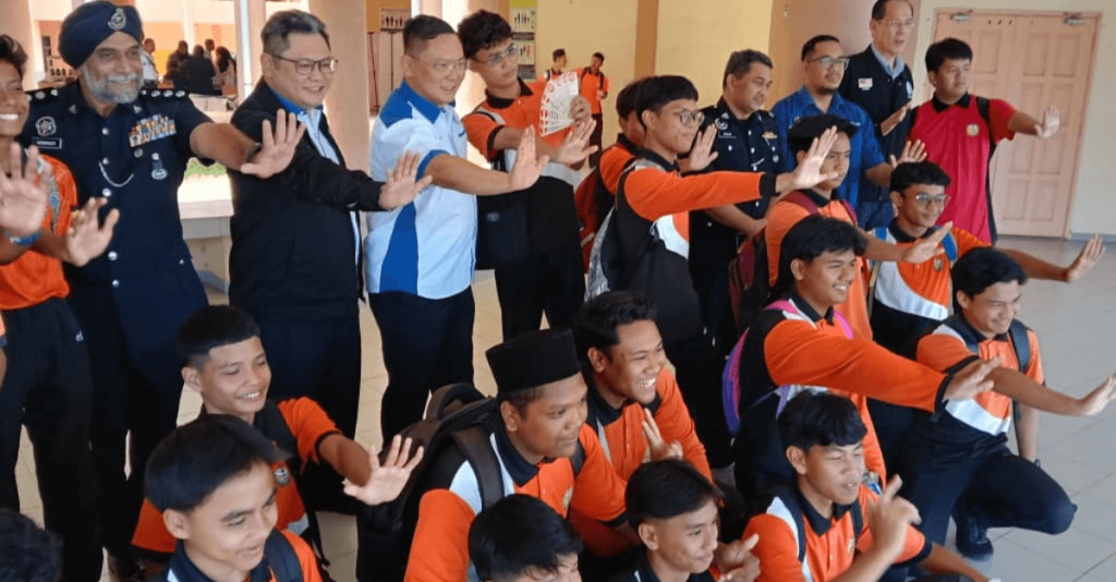 Program di Politeknik PD