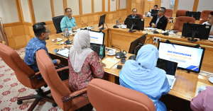 stratcomm0320226_main