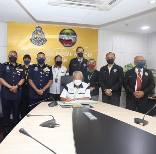 Kunjungan hormat ke Pejabat Pengarah JSJN