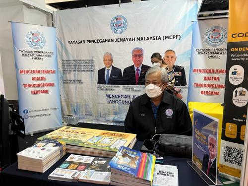 Pameran Karnival Mega Raya Fest 1