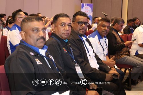 AGM_32_10