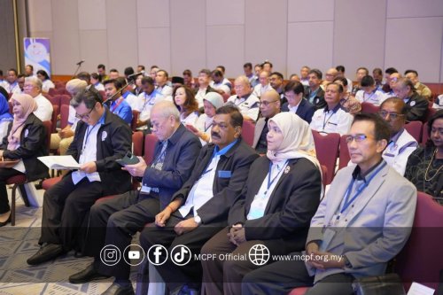 AGM_32_8