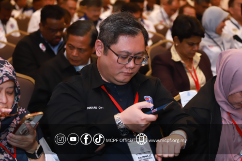 AGM33-10